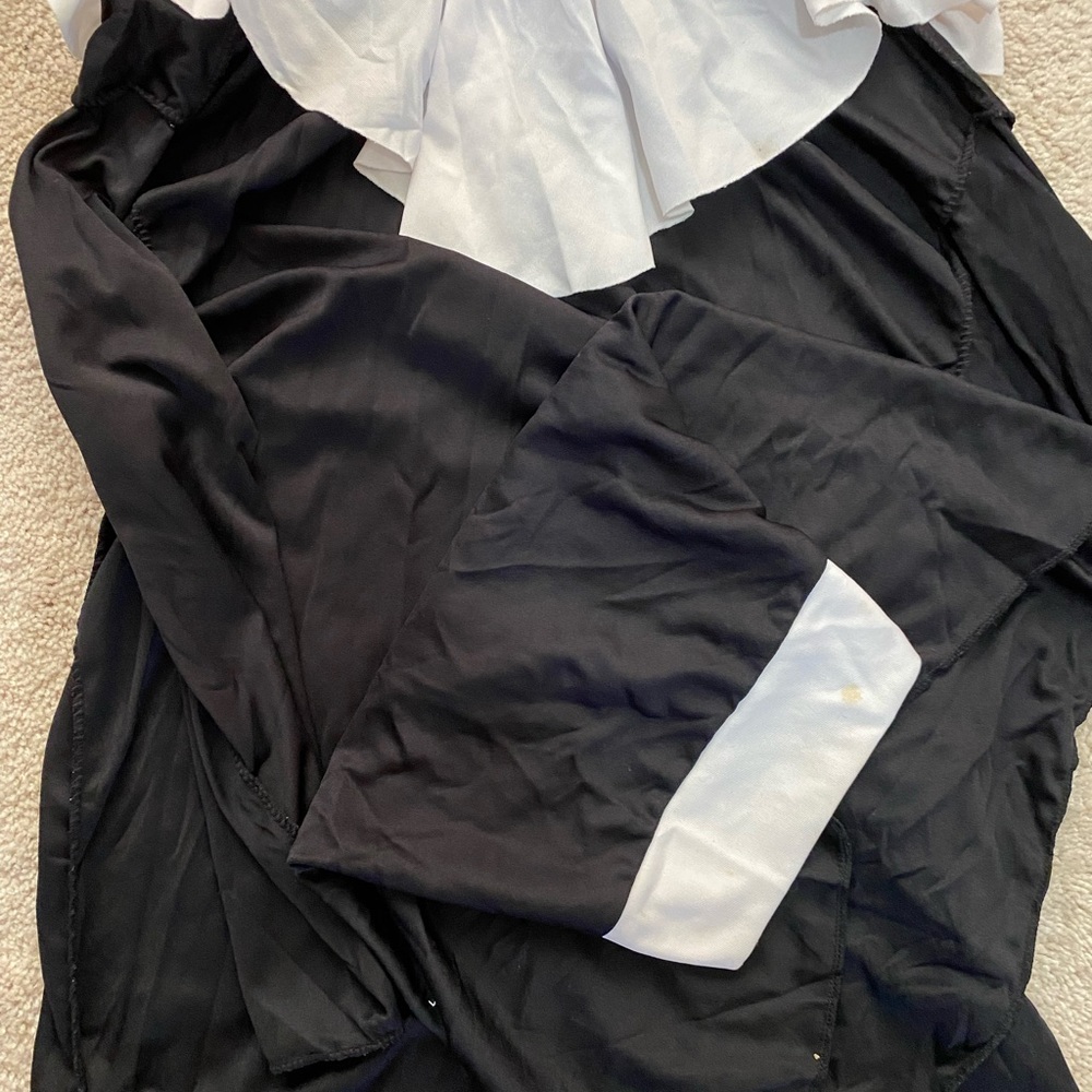 Costume